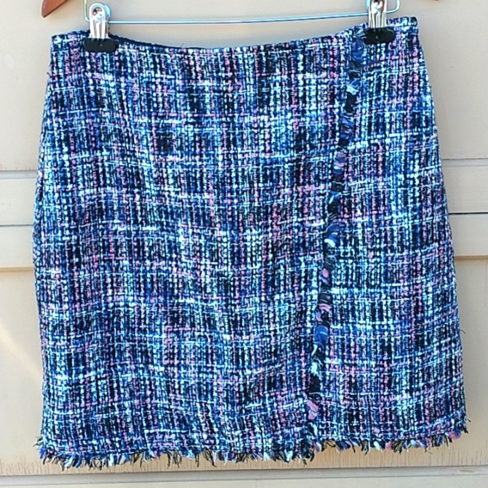 LOFT Mini Skirt Size 8
